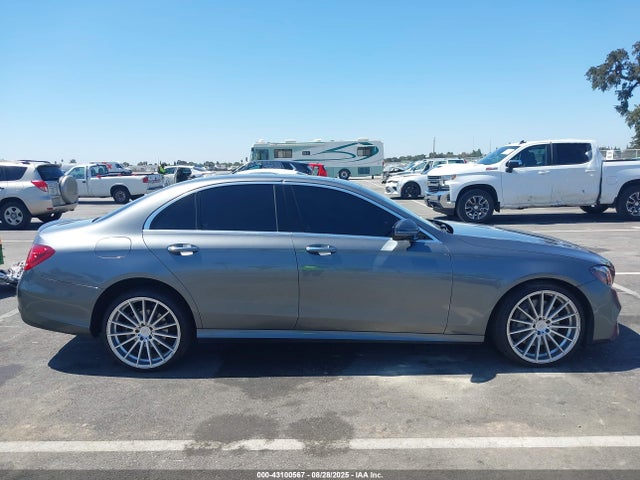 Mercedes-Benz E 350 2020 W1KZF8DB5LA831711 Image 14