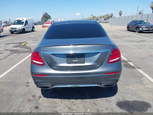 Mercedes-Benz E 350 2020 W1KZF8DB5LA831711 Image 17