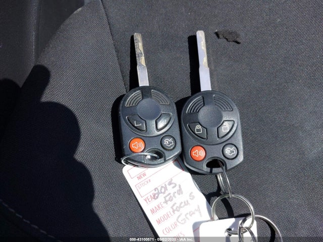 Ford Focus 2015 1FADP3F28FL215680 Image 11