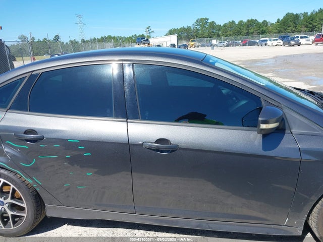 Ford Focus 2015 1FADP3F28FL215680 Image 13