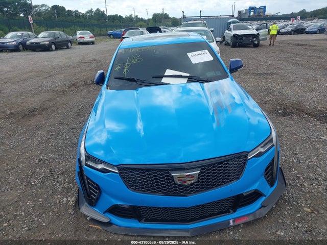 1G6DL5RP2P0511017 Cadillac lf4