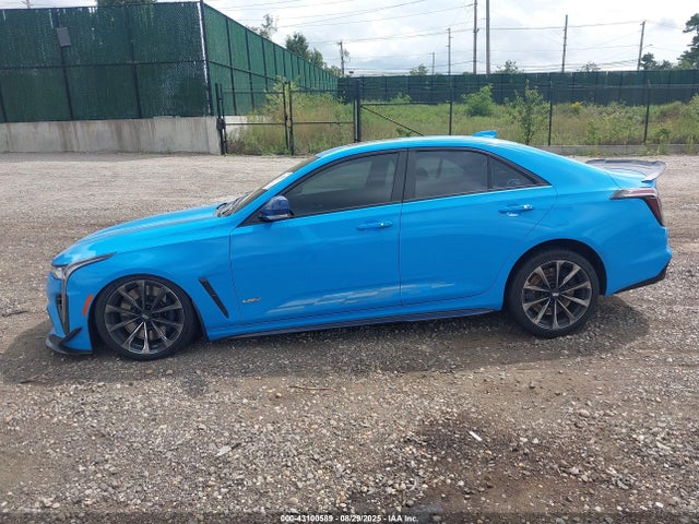 1G6DL5RP2P0511017 Cadillac lf4