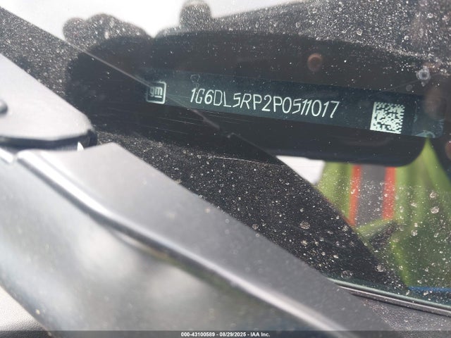 1G6DL5RP2P0511017 Cadillac lf4