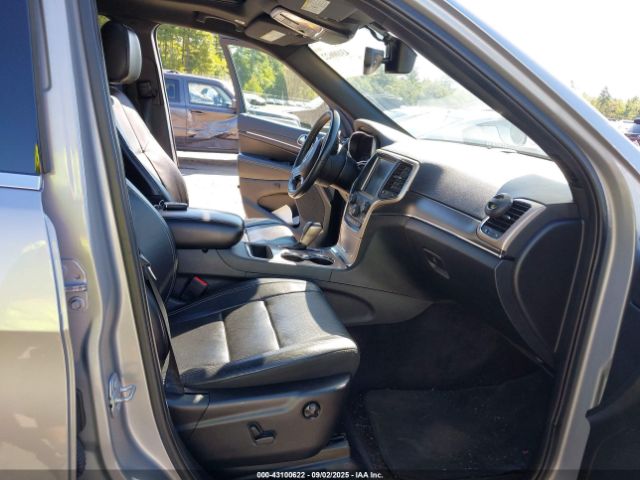 2017 JEEP GRAND CHEROKEE 1C4RJEBG7HC765888 Photo 4