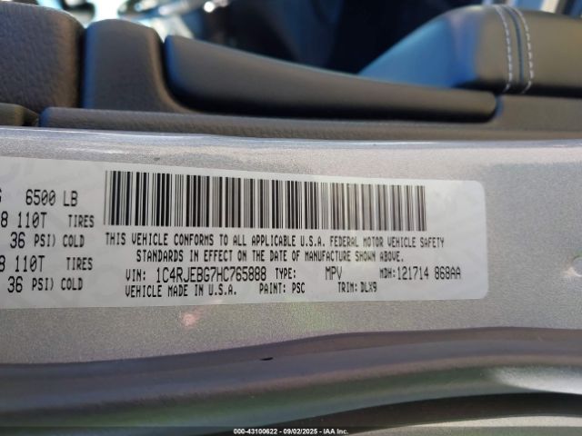 2017 JEEP GRAND CHEROKEE 1C4RJEBG7HC765888 Photo 8