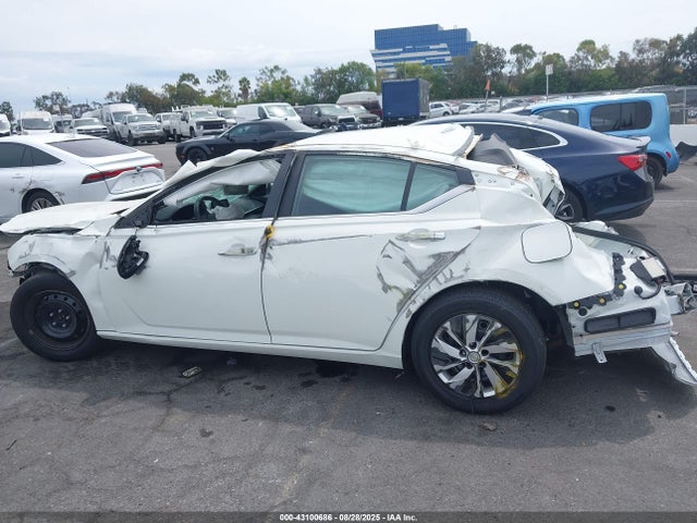 Nissan 2025 2025 1N4BL4BV6SN356027 Image 15