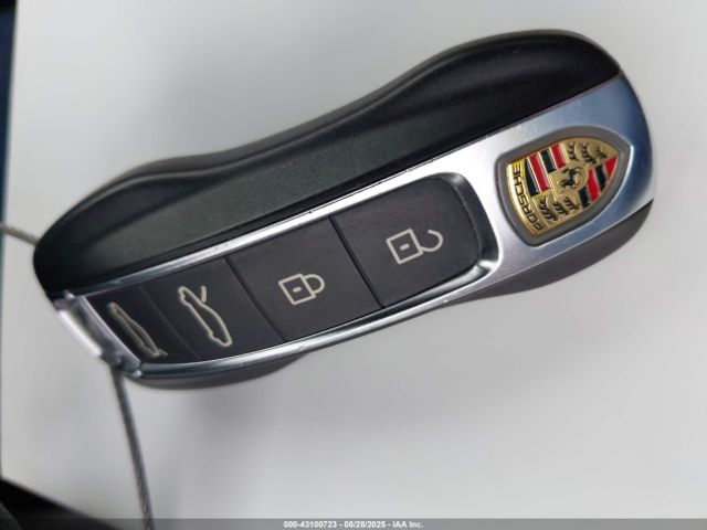 2023 PORSCHE TAYCAN WP0AD2Y17PSA48243 Photo 10