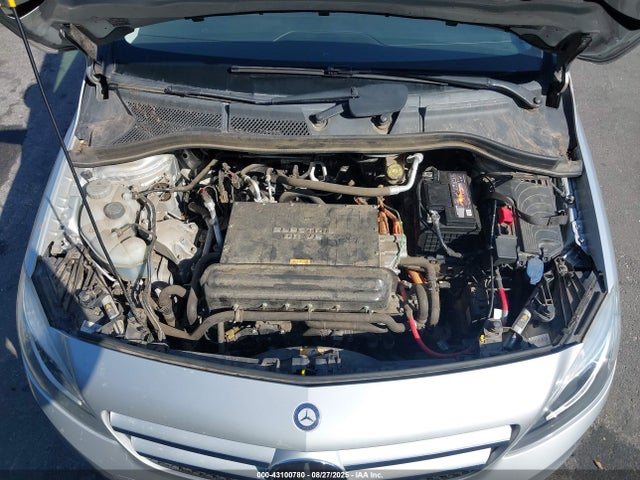 WDDVP9AB5EJ002808 Mercedes-Benz B-Class