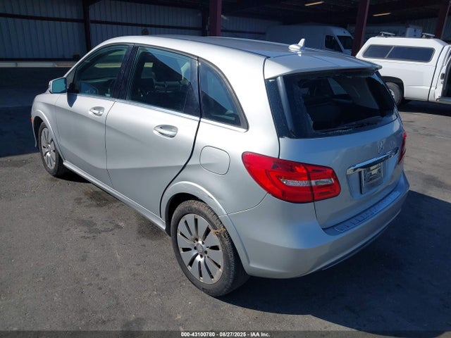 WDDVP9AB5EJ002808 Mercedes-Benz B-Class