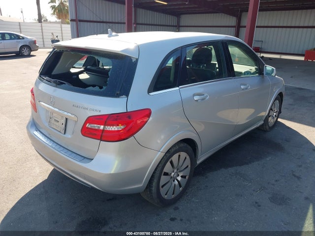 WDDVP9AB5EJ002808 Mercedes-Benz B-Class