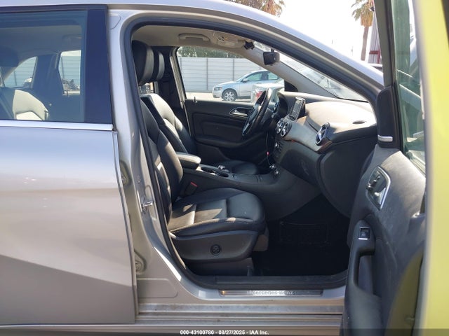 WDDVP9AB5EJ002808 Mercedes-Benz B-Class
