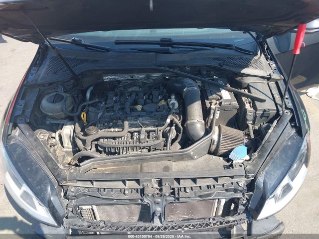 3VW4T7AU7FM013575 Volkswagen GTI