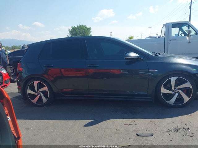 3VW4T7AU7FM013575 Volkswagen GTI