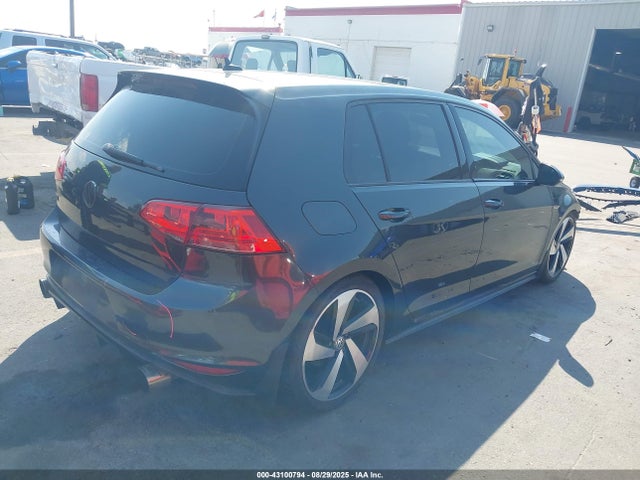 3VW4T7AU7FM013575 Volkswagen GTI