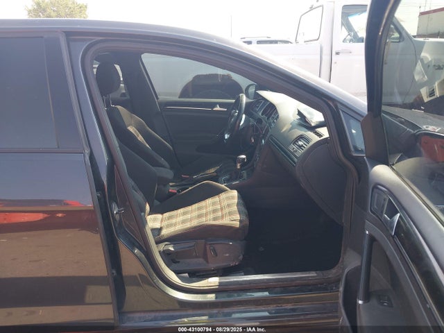 3VW4T7AU7FM013575 Volkswagen GTI