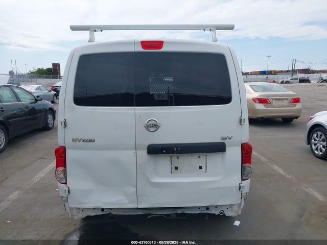 3N6CM0KN6GK699919 Nissan 2016