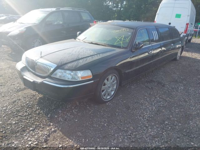 2004 LINCOLN TOWN CAR 1L1FM81W74Y667295 Photo 1
