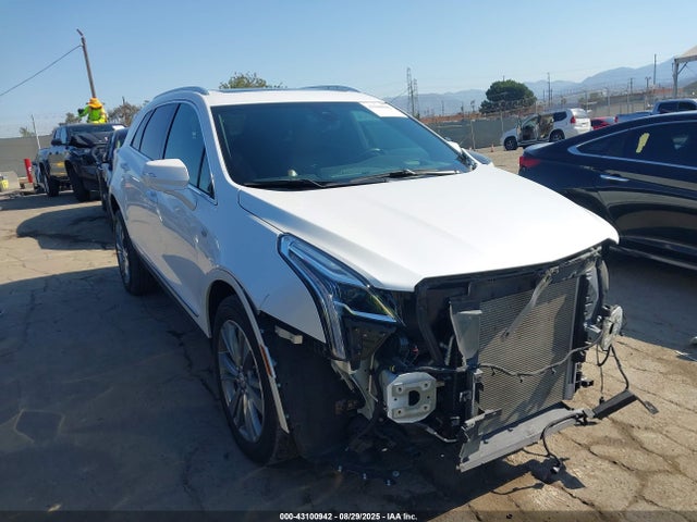 2022 CADILLAC XT5 1GYKNDRS3NZ110642 Photo 0