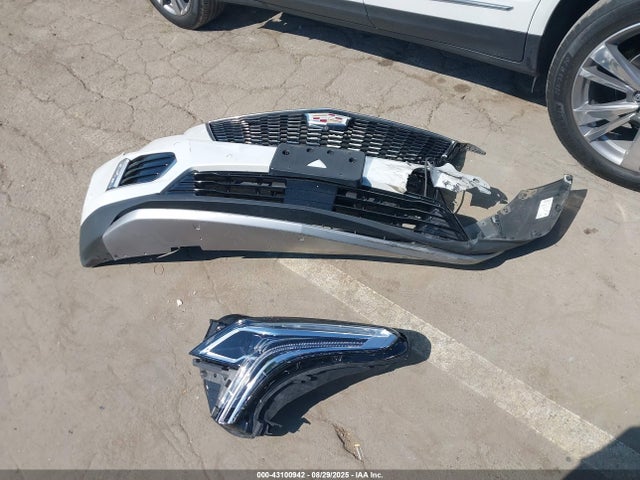 1GYKNDRS3NZ110642 Cadillac lgx