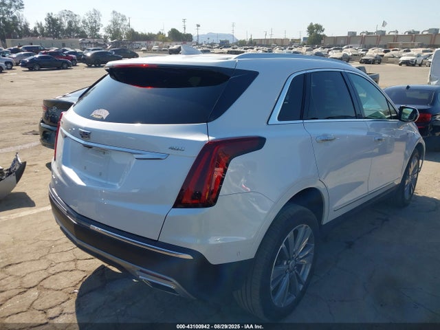 2022 CADILLAC XT5 1GYKNDRS3NZ110642 Photo 3