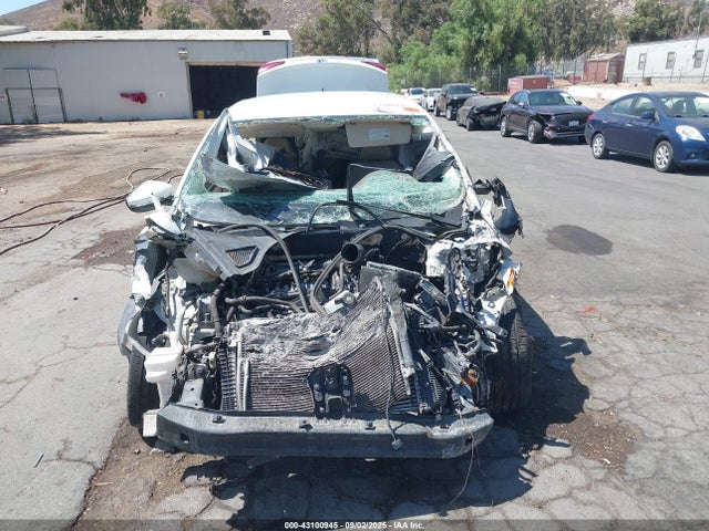 1VWDT7A3XHC053273 Volkswagen tsi