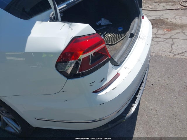 1VWDT7A3XHC053273 Volkswagen tsi