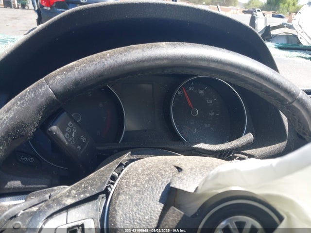 1VWDT7A3XHC053273 Volkswagen tsi