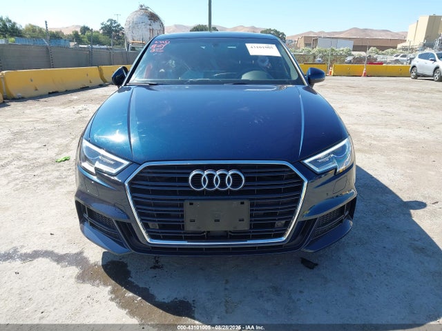 Audi A3 2018 WAUJ8GFF0J1037897 Image 13