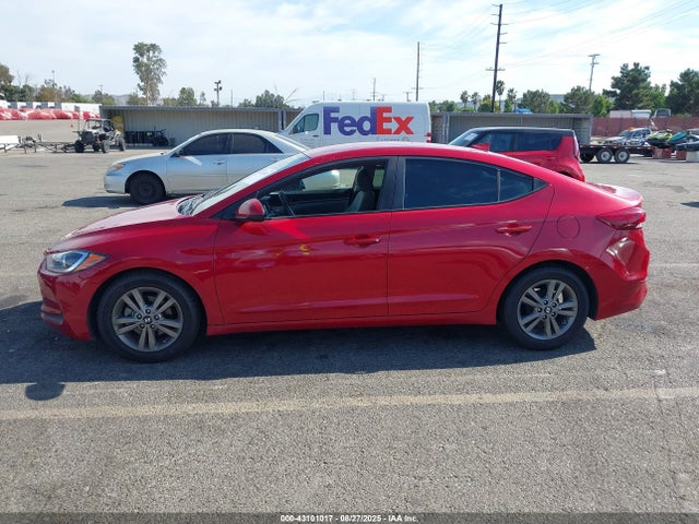 5NPD84LF5HH042678 Hyundai Elantra