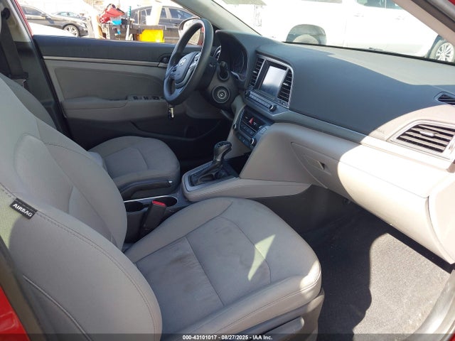 5NPD84LF5HH042678 Hyundai Elantra