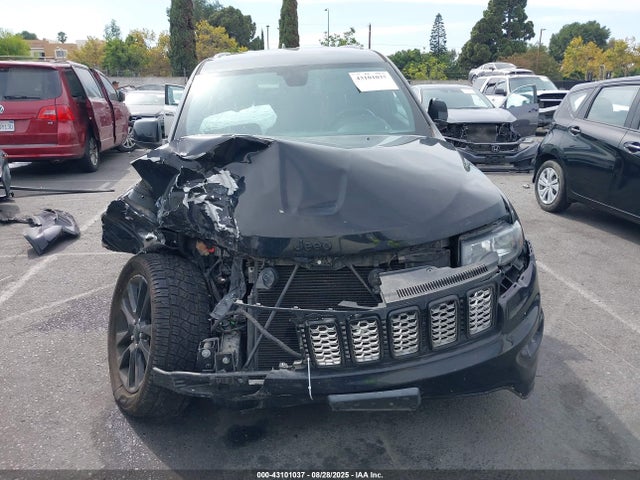 1C4RJEAG0JC157198 Jeep Grand Cherokee