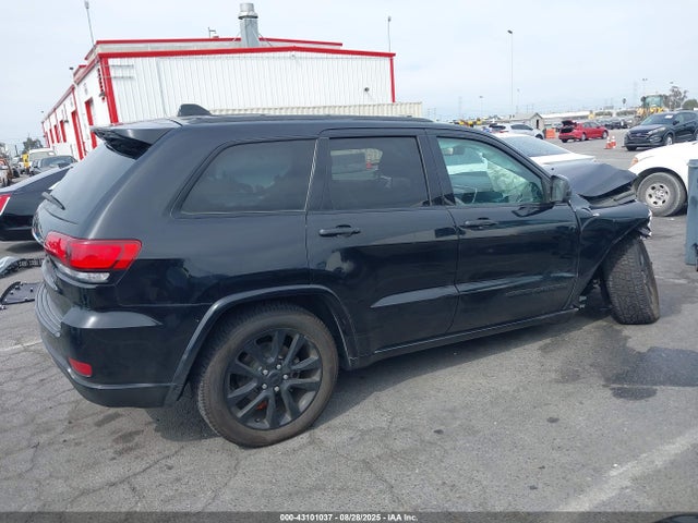 1C4RJEAG0JC157198 Jeep Grand Cherokee