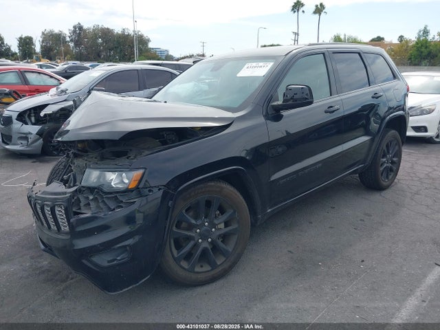 1C4RJEAG0JC157198 Jeep Grand Cherokee