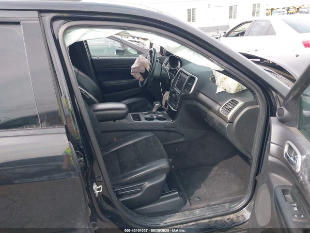 1C4RJEAG0JC157198 Jeep Grand Cherokee