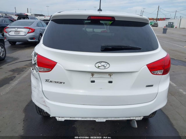 Hyundai dohc gdi nu 2015 KM8JTCAF2FU034647 Image 6