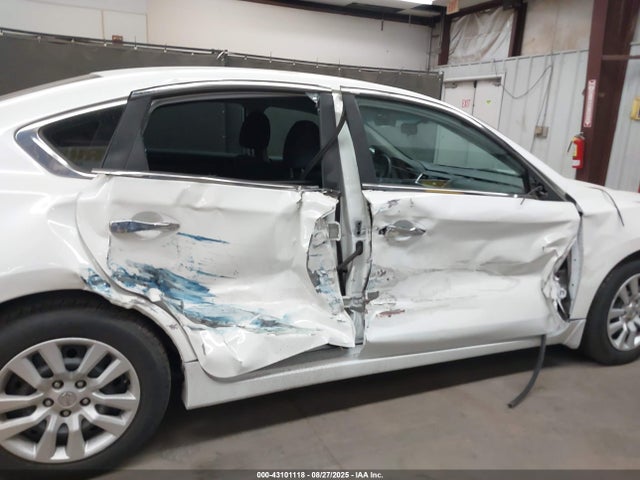 Nissan Altima 2.5 S 2017 1N4AL3AP8HN326058 Image 17
