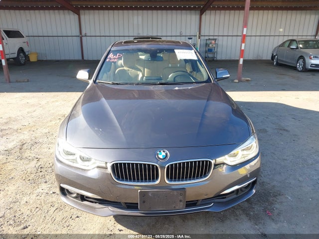 WBA8E9C54GK646542 BMW 328I