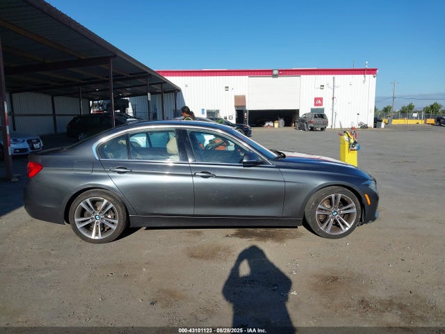 WBA8E9C54GK646542 BMW 328I