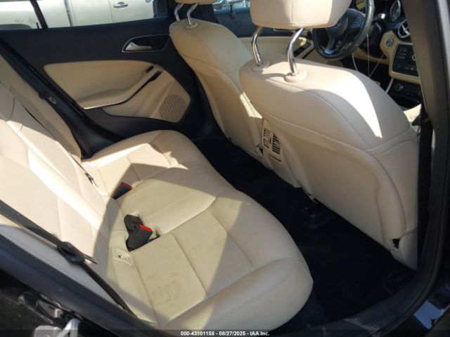 2017 MERCEDES-BENZ GLA 250 WDCTG4EB9HJ293360 Photo 4