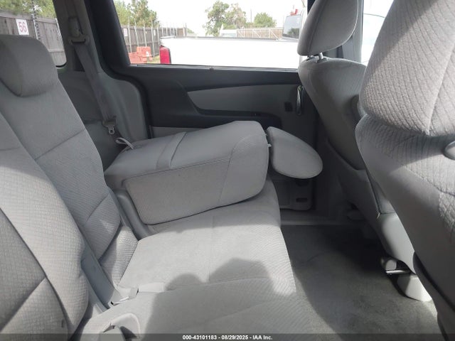Honda j35z8 2015 5FNRL5H48FB085246 Image 8