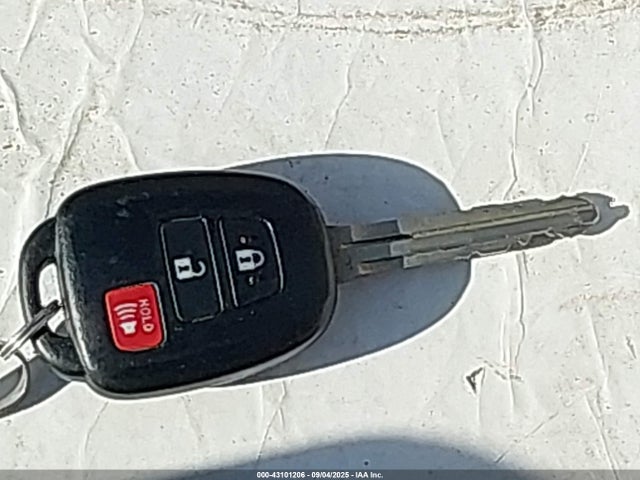 5TFAX5GN7HX075134 Toyota 2tr-fe