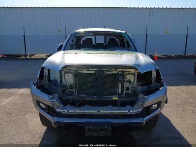 5TFAX5GN7HX075134 Toyota 2tr-fe