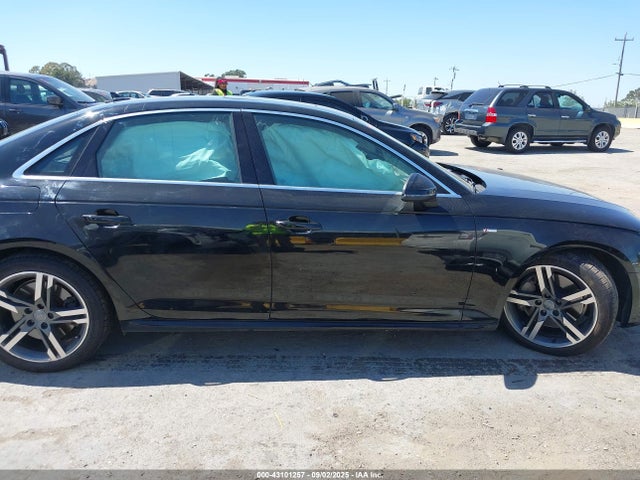 WAUENAF42HN055455 Audi A4