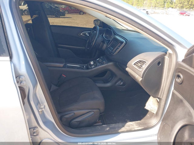 Chrysler 200 2015 1C3CCCAB5FN678037 Image 5