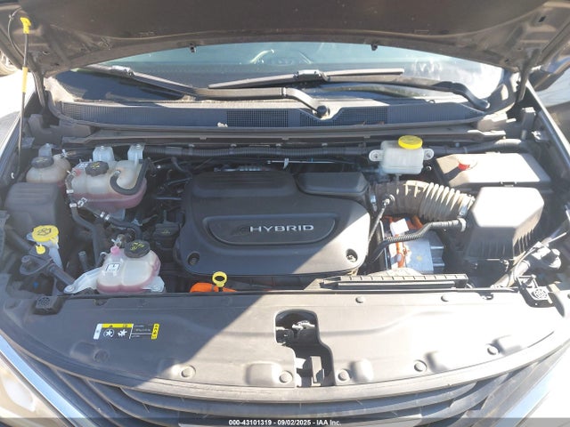 Chrysler 2018 2018 2C4RC1H76JR124996 Image 10