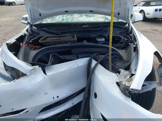 2021 TESLA MODEL Y 5YJYGDED1MF116252 Photo 9