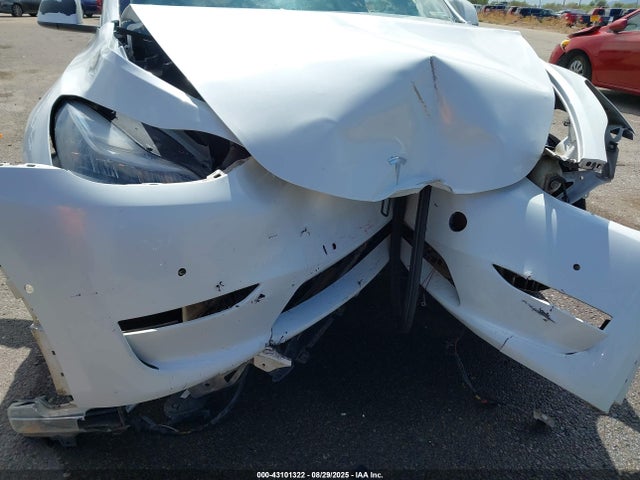 2021 TESLA MODEL Y 5YJYGDED1MF116252 Photo 5