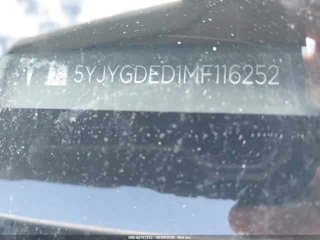 2021 TESLA MODEL Y 5YJYGDED1MF116252 Photo 8