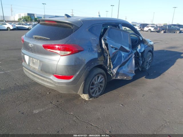 2018 HYUNDAI TUCSON KM8J33A42JU605335 Photo 3