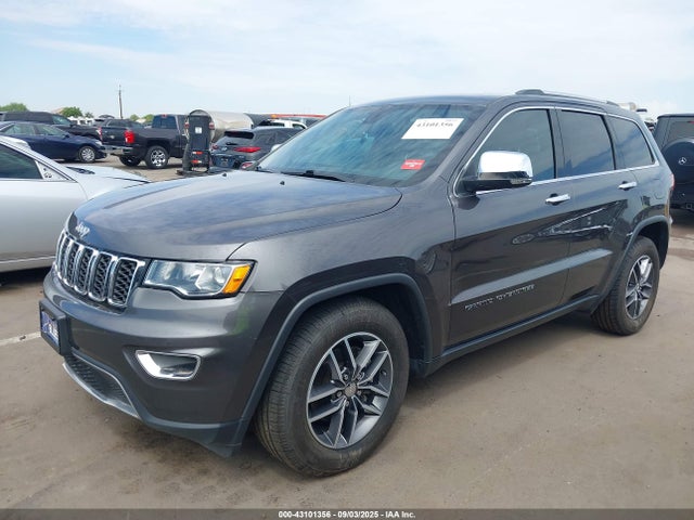 1C4RJFBG3JC505743 Jeep Grand Cherokee